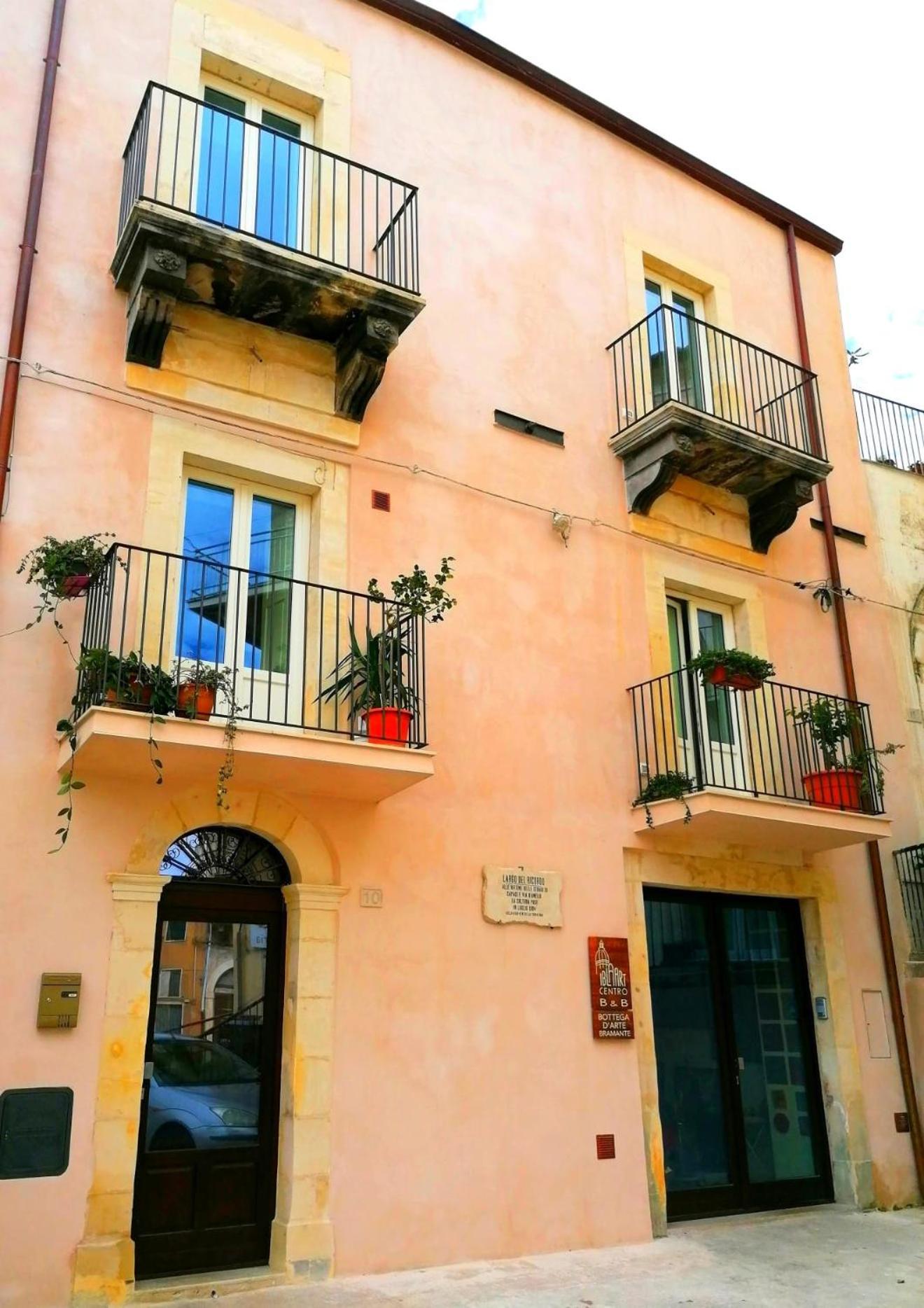 B&B Ibla Art Centro Ragusa Bagian luar foto